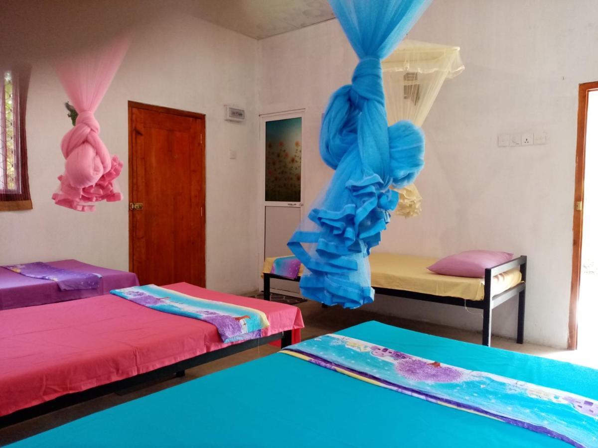 Helena Hostel Диквелла Экстерьер фото